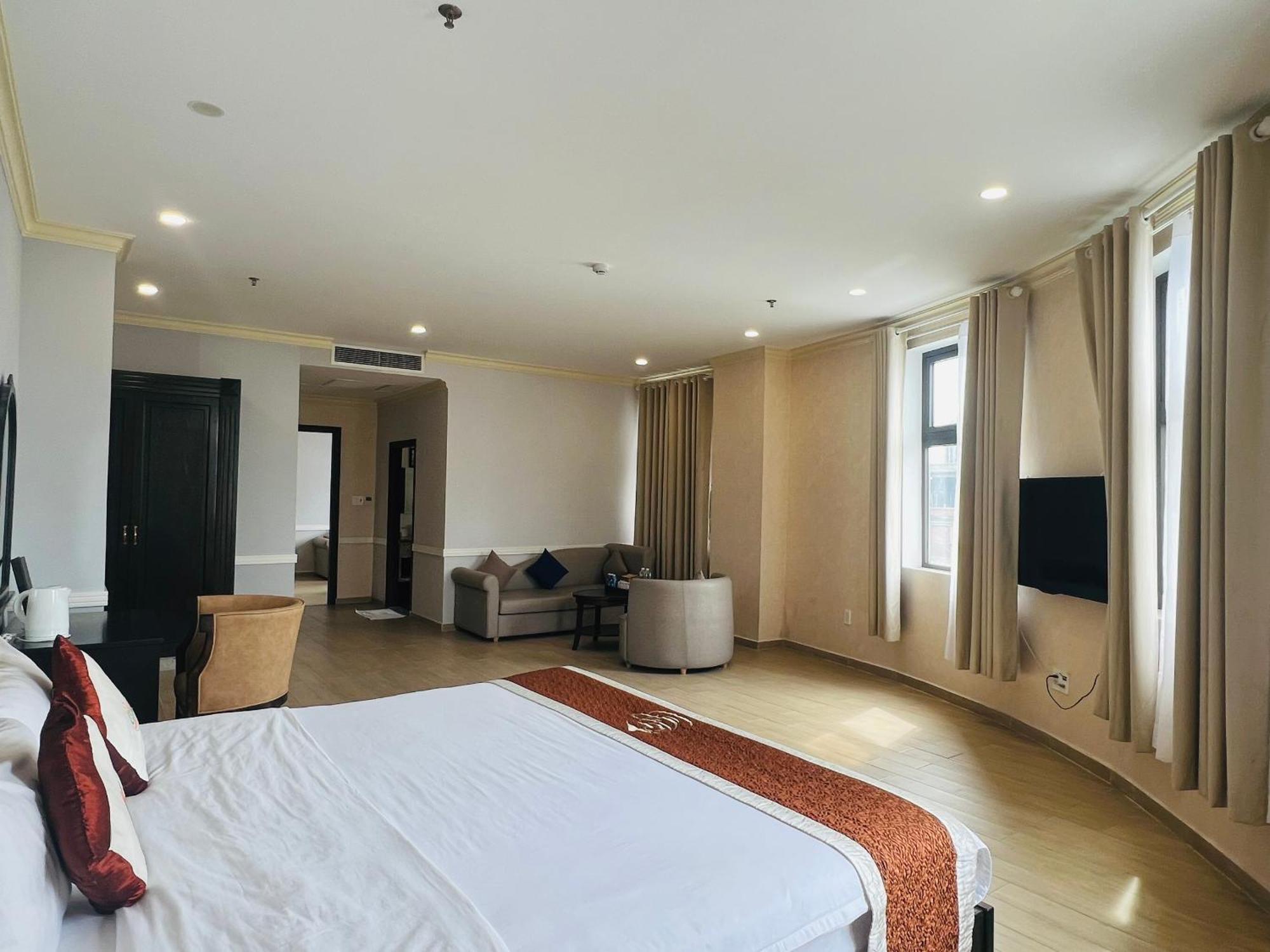 Que Toi Hotel Soc Trang Buitenkant foto